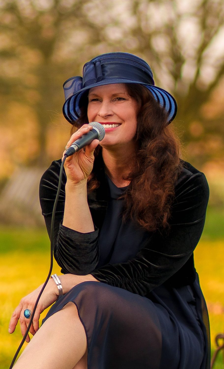 Sylvia-dellwig-witten-sängerin-hochzeitssängeri- vokalistin-jazz-verjazzt-jazzpana-trauersängerin-jazzduo-livemusik